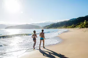 Voyager à Nosy Be, île touristique, excursions en mer