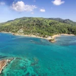 l'île de Nosy Komba vue depuis une villa à Nosy-Be